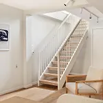 Hh - Modern L Center *