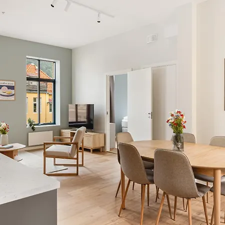 Hh - Modern L Center Leilighet *