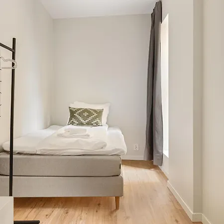 Hh - Modern L Center Leilighet